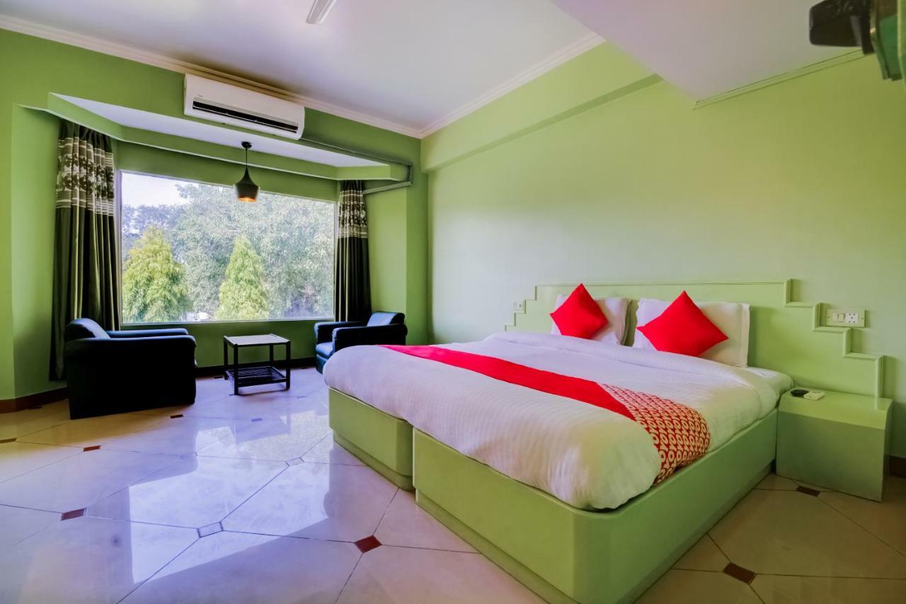 Oyo 18814 Hotel Maya International Jaipur Bagian luar foto
